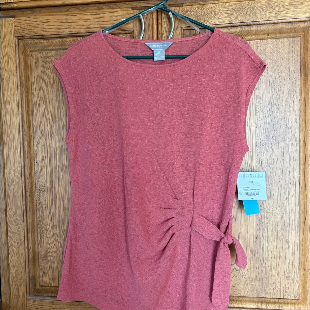 NWT Liz Claiborne Rose Sleeveless Tank with Side Tie size Med